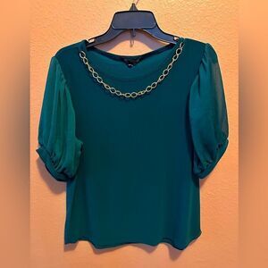 Free Rose green blouse with gold chain around neckline